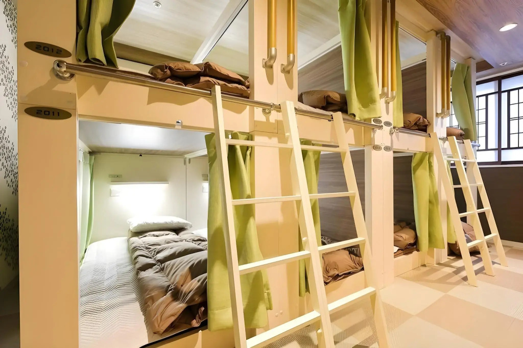 Guesthouse Kobe Nadeshikoya