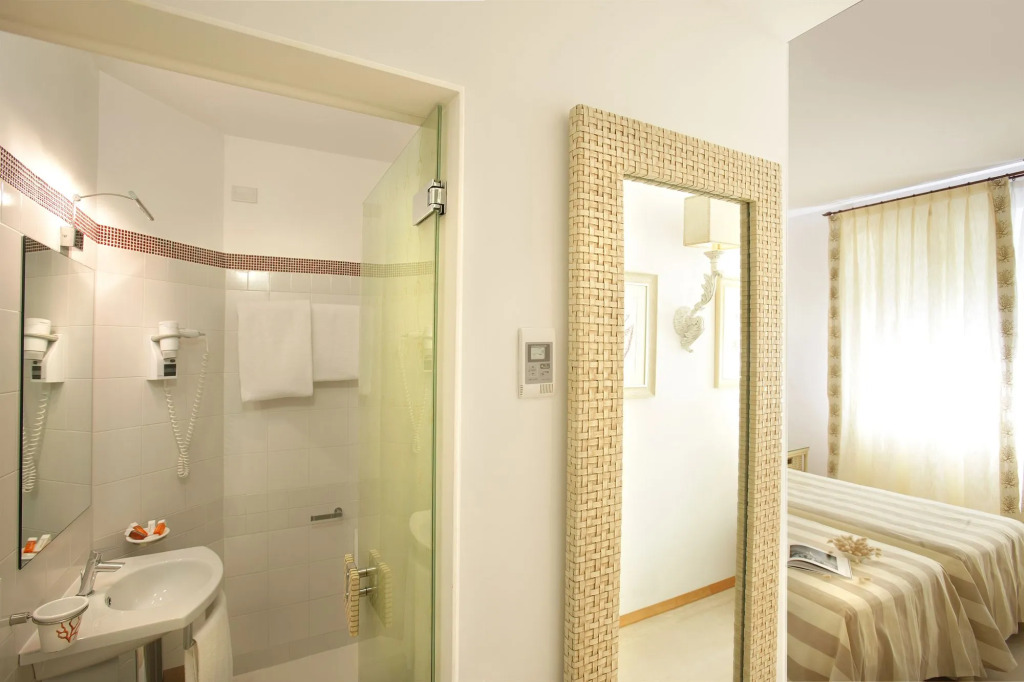 Relais Valle DellIdro - Rooftop & Sea View, Otranto