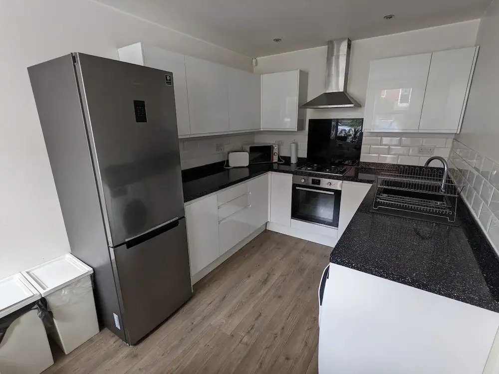 Beautiful and Spacious 4 Bedroom Home Armley Leeds