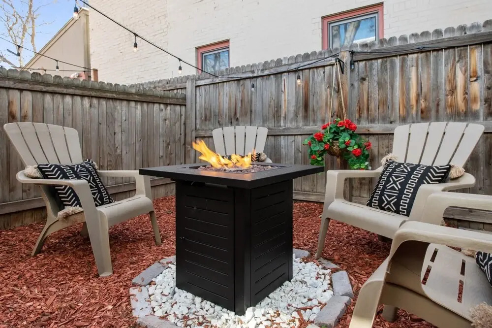 N Capitol Hill I Stylish 2-bedroom Back Patio