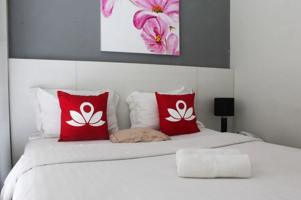 ZEN Rooms Kuningan Anggrek