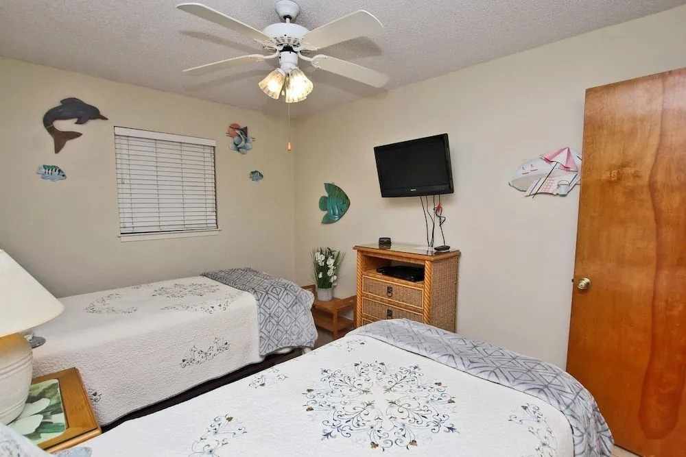 Boardwalk 383 - 2 Br condo