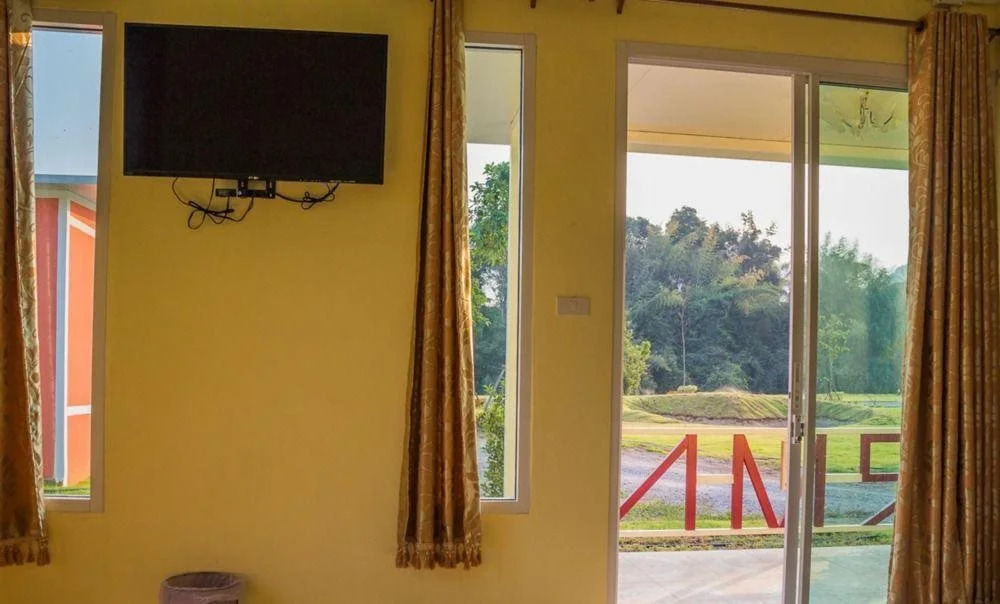 Rim Mae Nam Resort