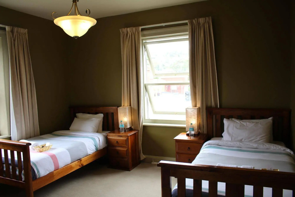 The Tasmanian Inn