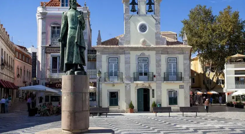 Rooms Location Cascais