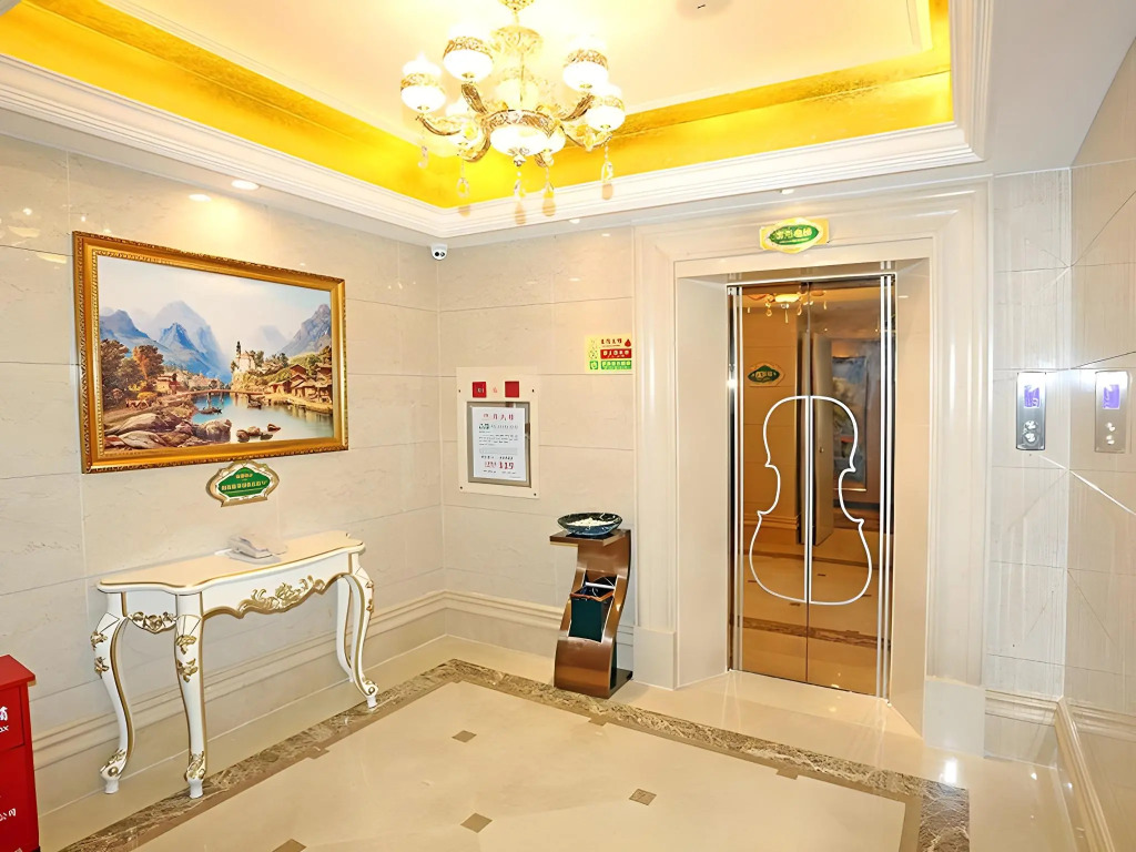 Vienna Hotel (Shantou Guiyu Branch)