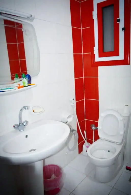 Room in Apartment - Best Price In Downtown, Walk Everywhere