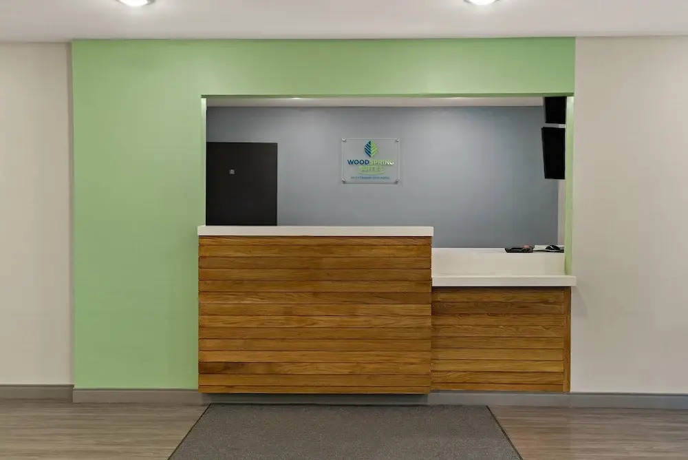 WoodSpring Suites East Lansing - University Area
