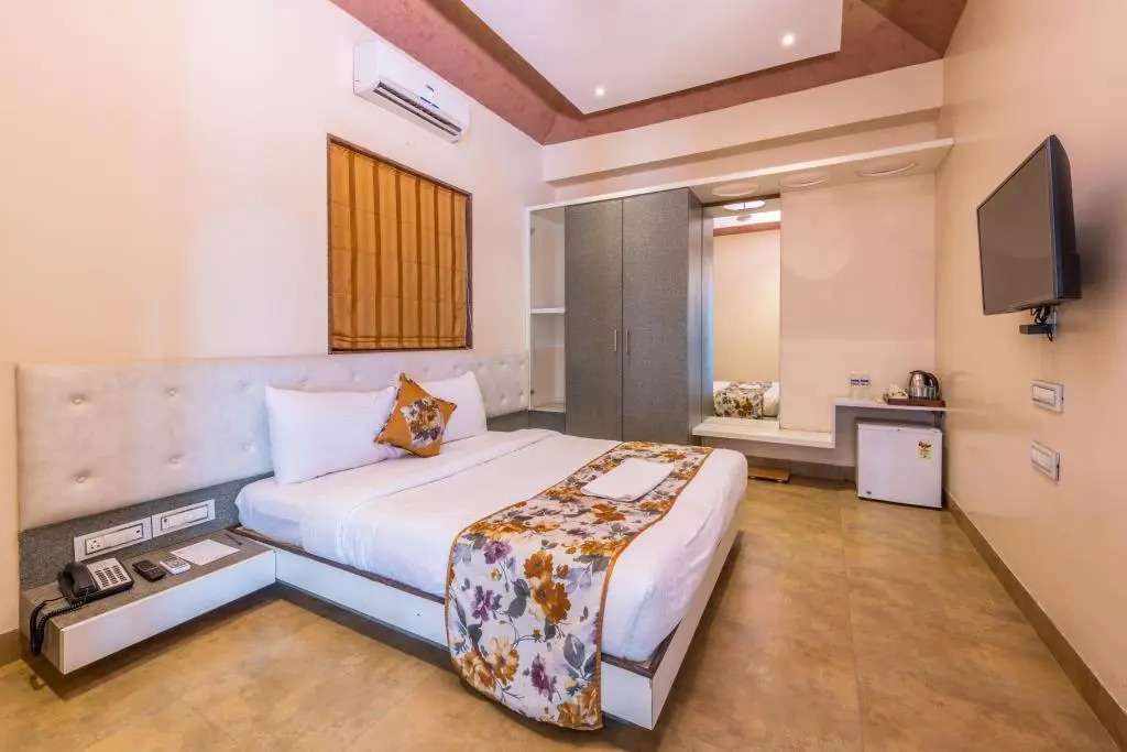 Saya Grand Resort By Treat Thane