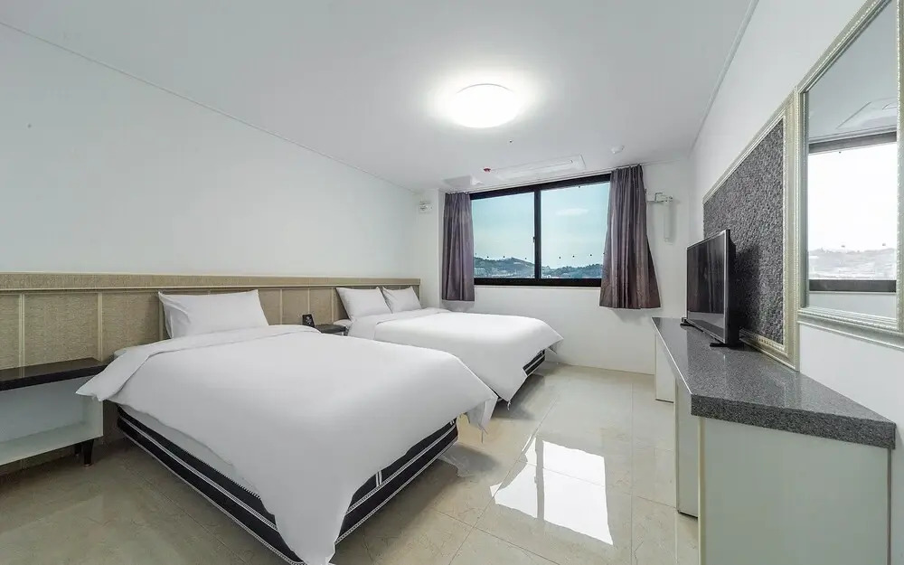 Yeosu Hotel (SOO)