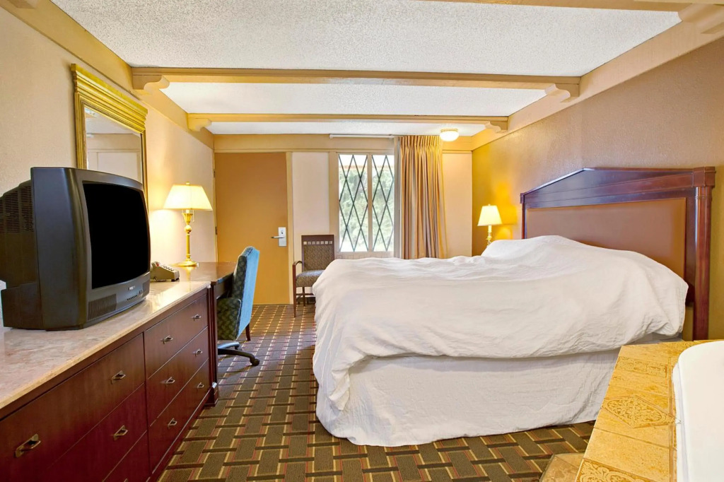Knights Inn Greensburg