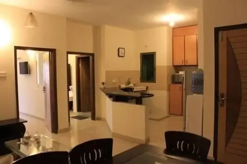 Mariners Base Apartments