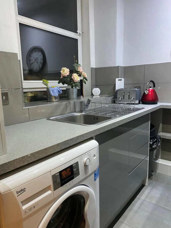 St Margaret's Loch Apartment