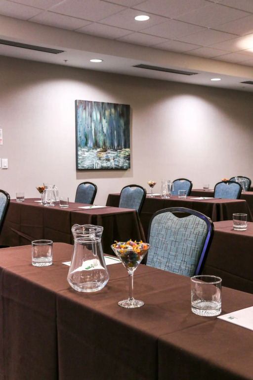 Holiday Inn & Suites Denver Tech Center-Centennial by IHG