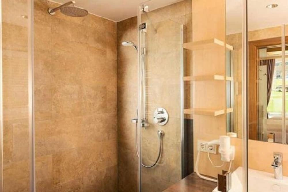 Guthof Lutz Appartement mit kostenlosen Sommerbergbahnticket Mai bis Oktober