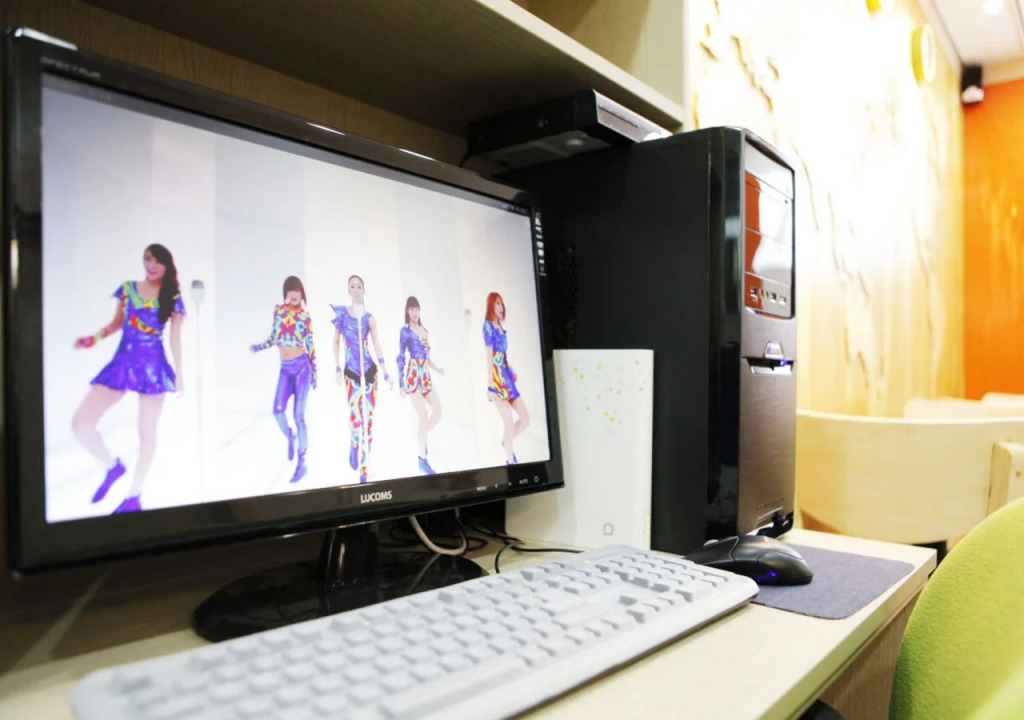 K Pop Residence II