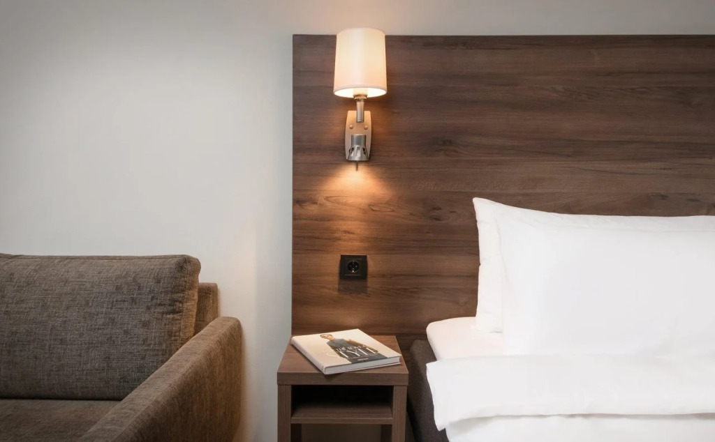 Park Inn by Radisson Oslo Airport Hotel West