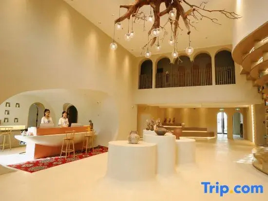 Xinlü Resort Hotel (Formerly Xinjiang Culture and Tourism Air Grassland Resort Hotel), Nalati