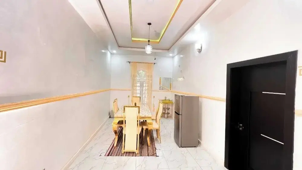 Danny's Shortlet Apartment