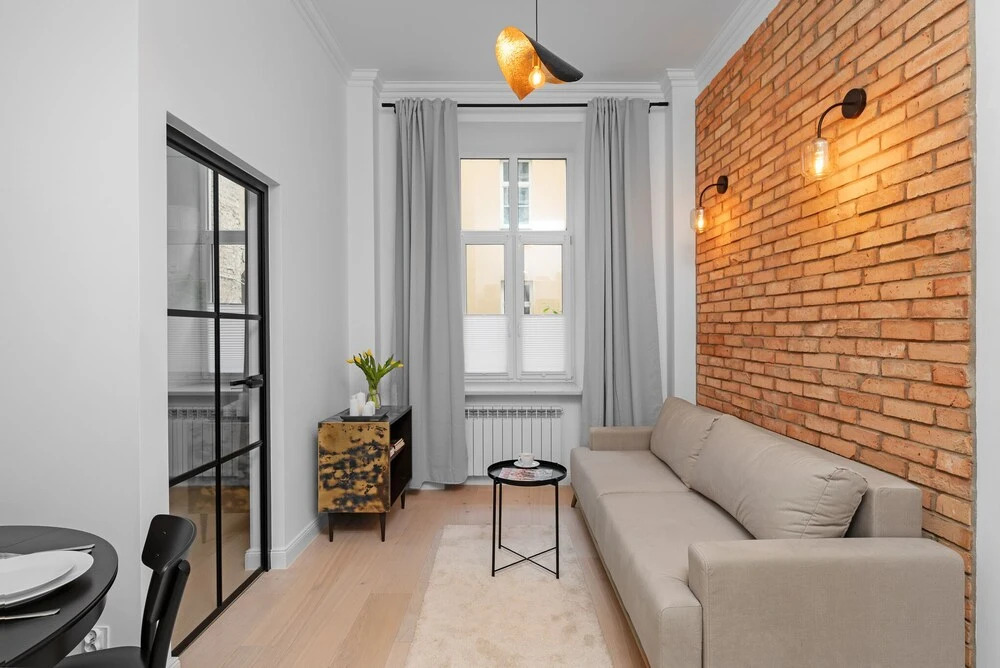 oompH Warsaw Central 2 Bedroom Apartment