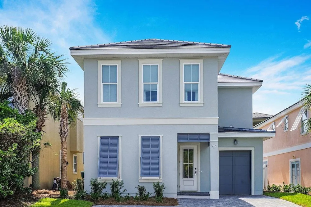 Beach Living - 1674084