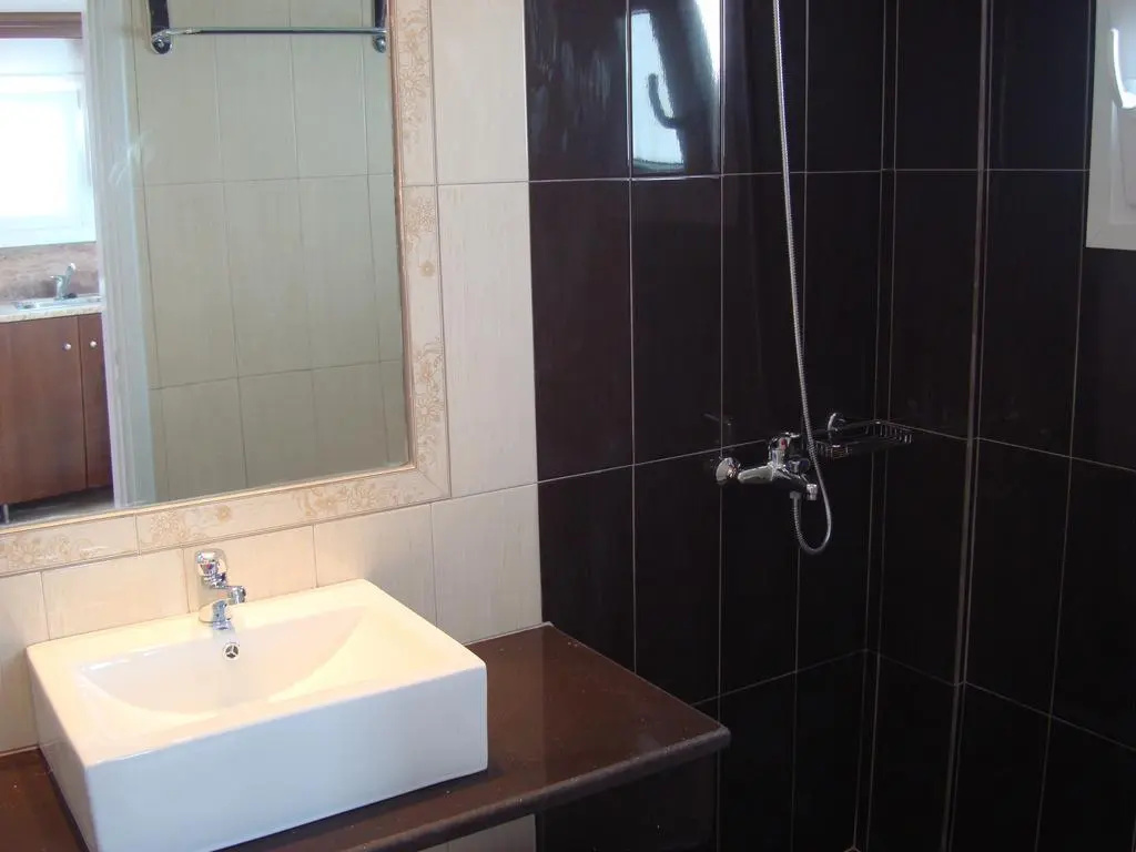 Elena Studios & Suites