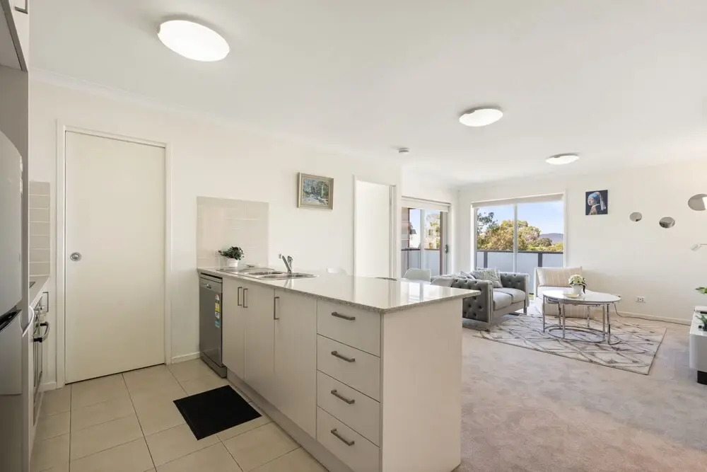 Relaxed 2br, 2bth Apartment With Balcony & Parking