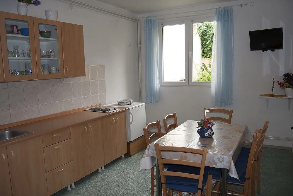 Apartments and Rooms Slavica