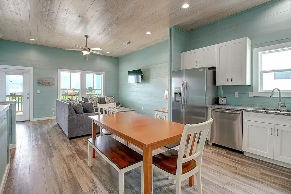 Copano Sunset #9 3 Bedroom Home by Redawning