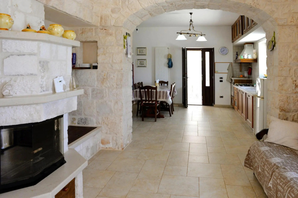Mansion With Pool Ostuni