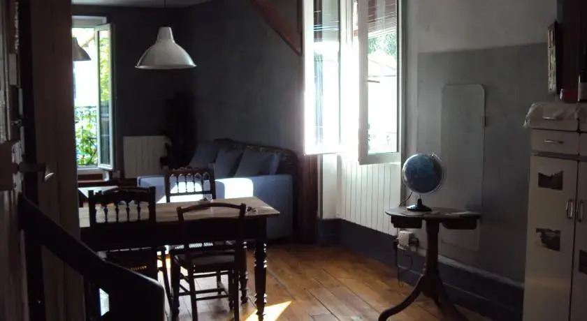Gîte de La Vierge Noire