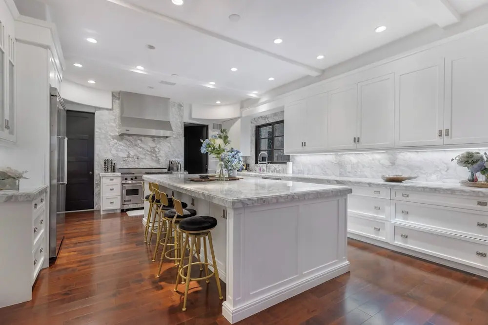 Spanish Villa - Stunning Coldwater Canyon Villa With Pool and Views