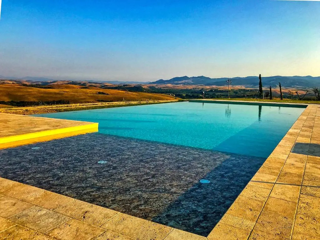 Villa Massimiliano by PosarelliVillas