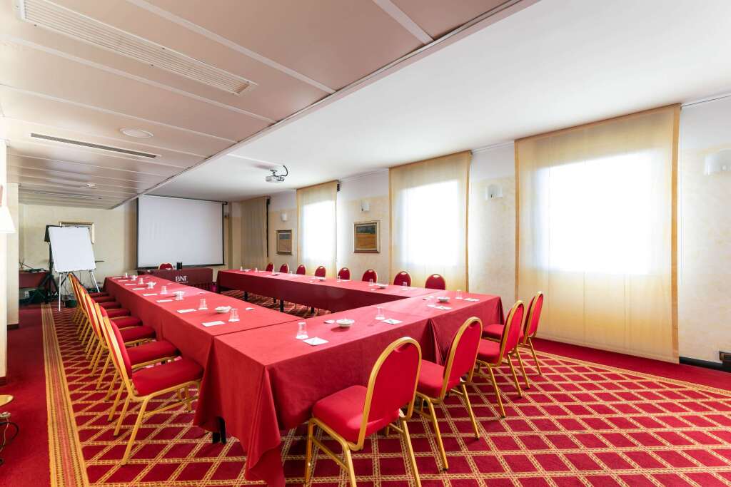 Hotel Mirage Sure Hotel Collection by Best Western