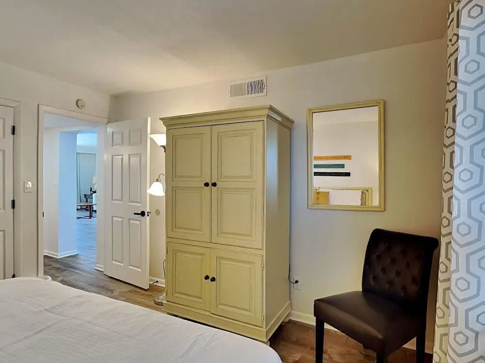 Emerald Towers II by Southern Vacation Rentals