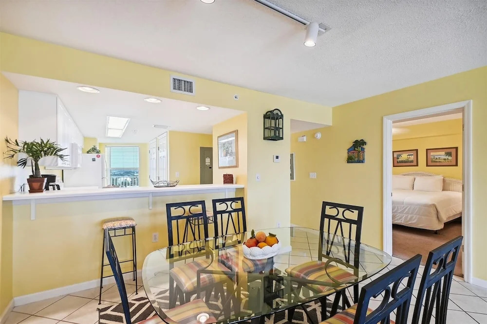 Seacrest 707 is a Gulf Front 2 BR on Okaloosa Island by RedAwning