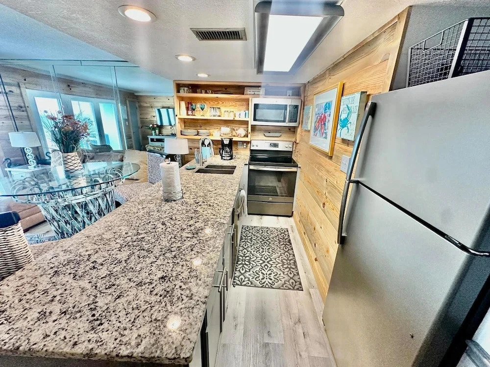 Gulfview I 215