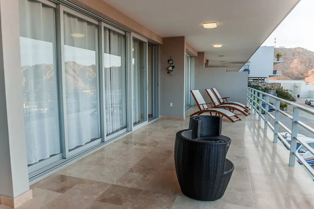 Cascadas de Pedregal Cascadas 405 - 2 Br condo