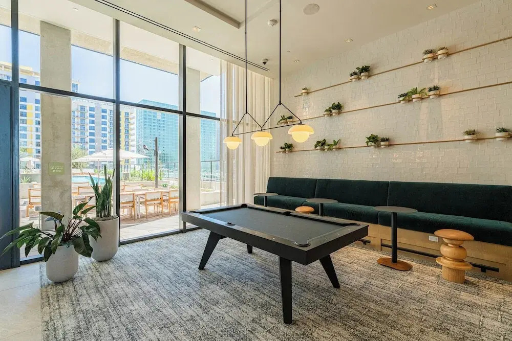Deluxe Stay 5mins to Convention Center