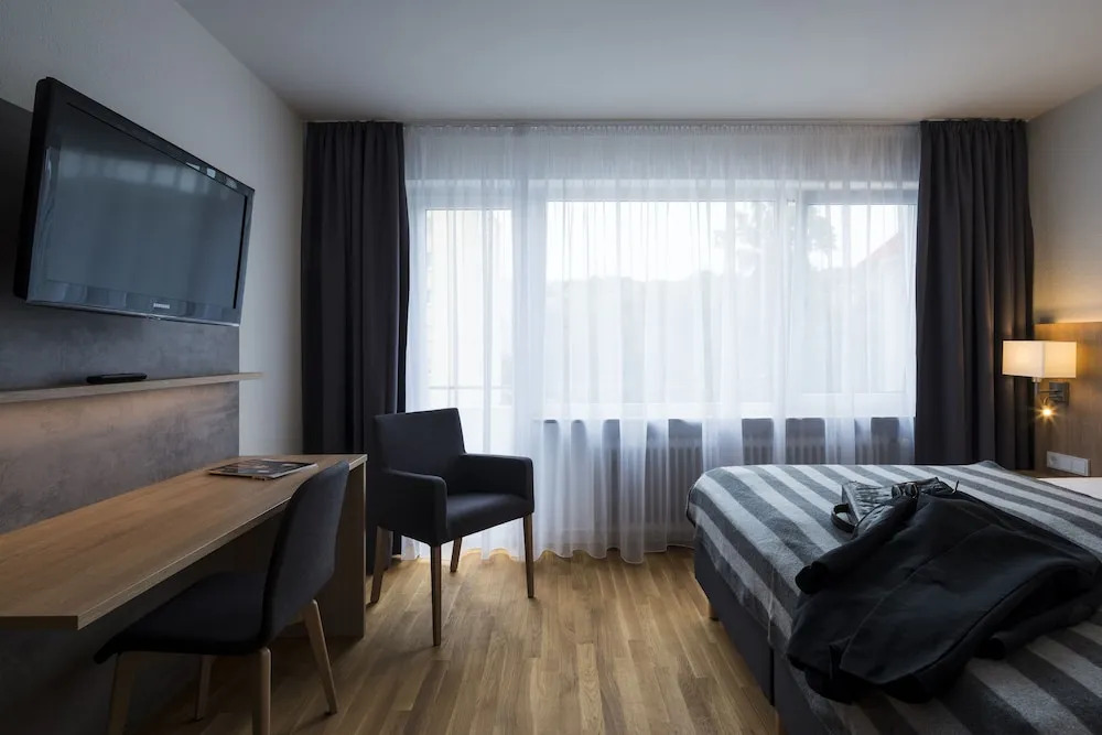 BASE1 Hotel Grenzblick