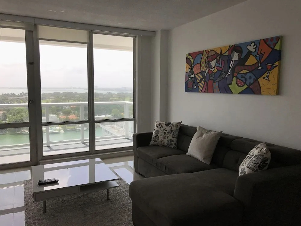 Apartments OP by Design Suites Miami