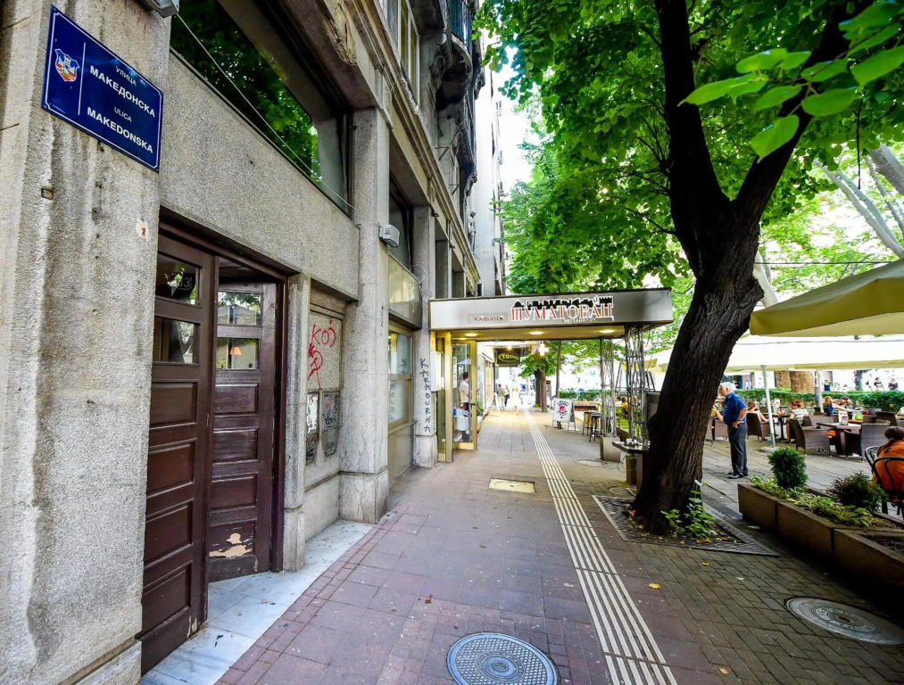 Apartment Sweet House Politika