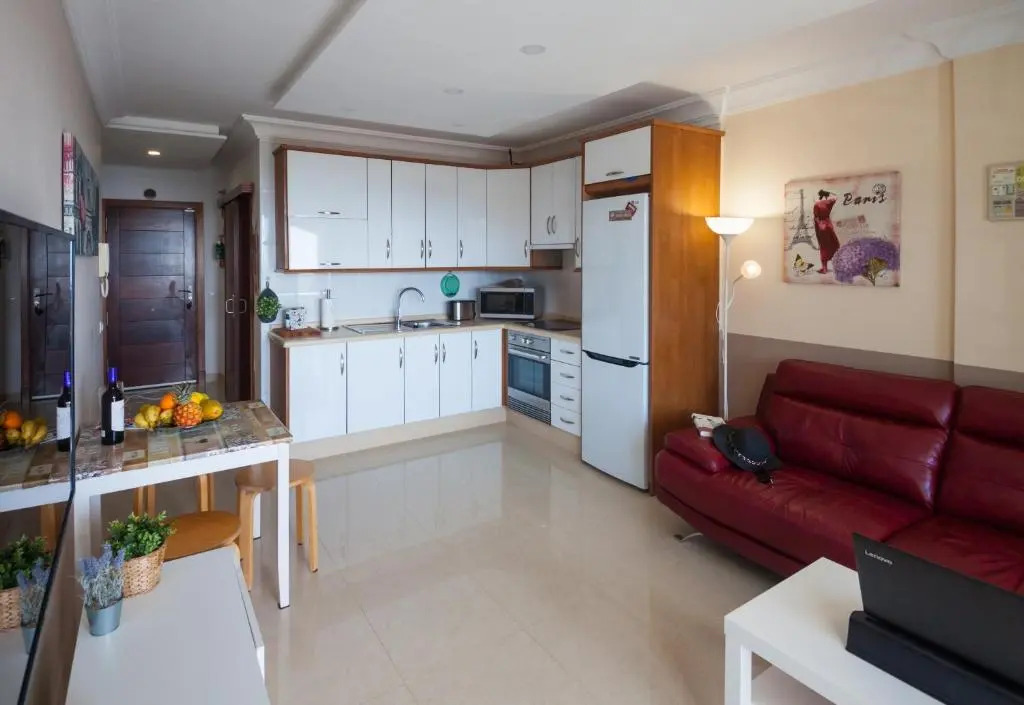 Comfortable apartment with amazing sea views