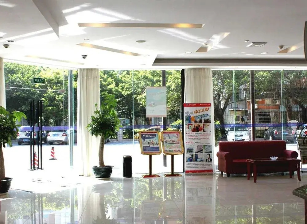 Hanting Express Hotel Zhuhai Gongbei Kouan