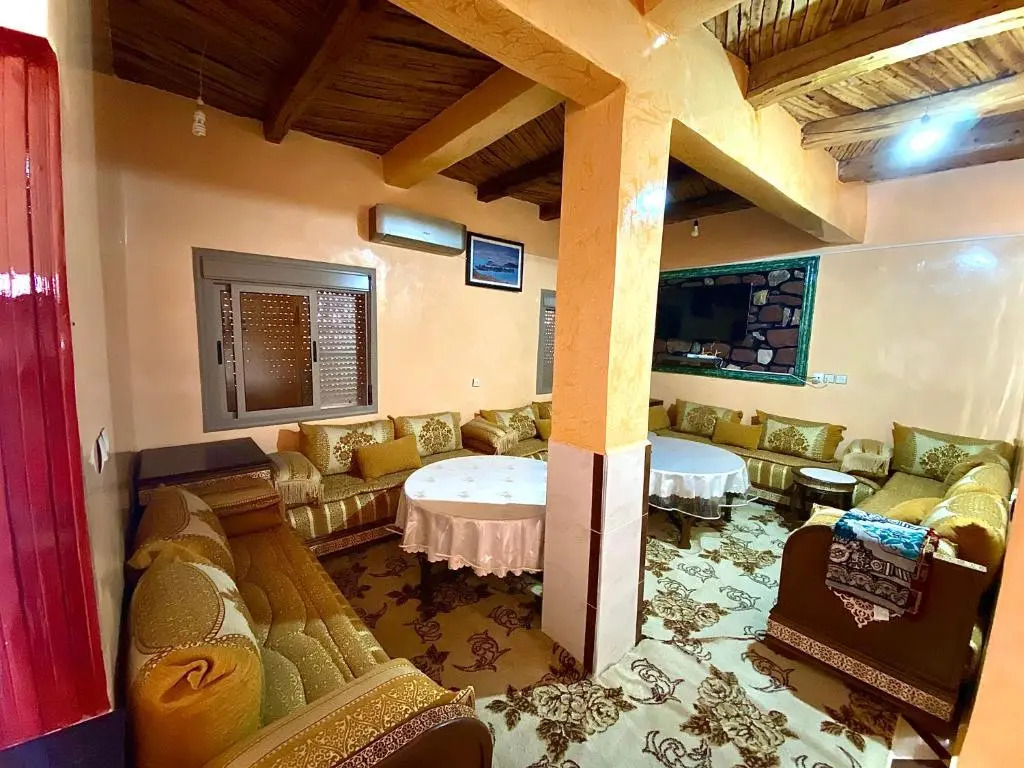Scenic Lakeview House Near 5-Star Widian Hotel