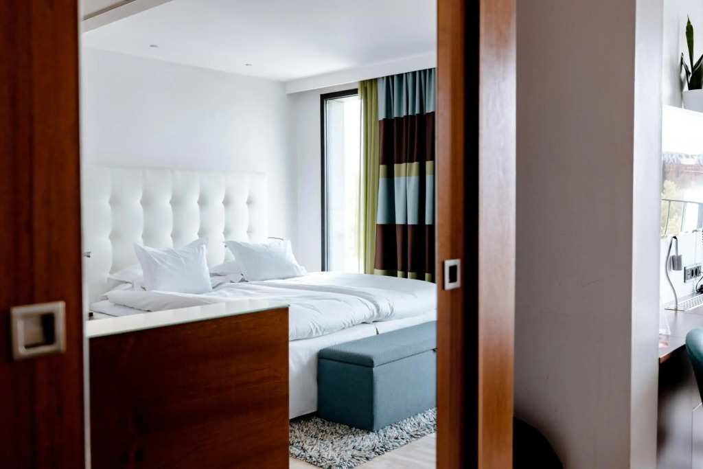 Avalon Hotel