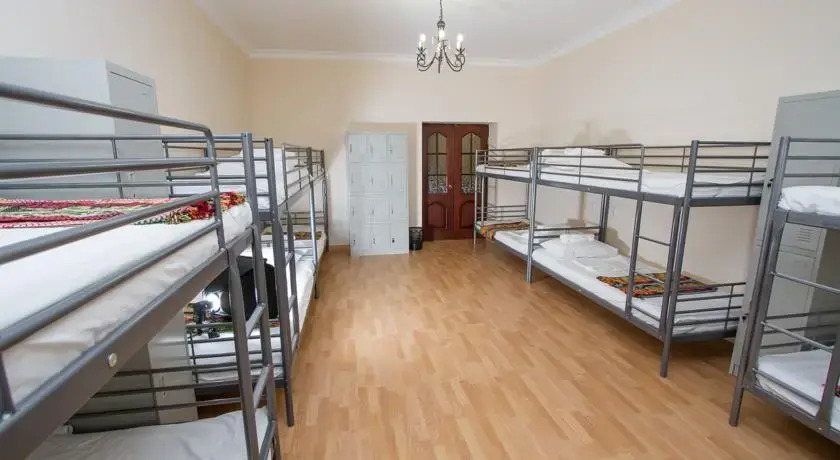 Hostel Positive