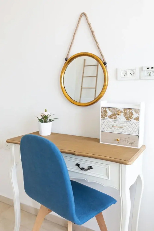 Beach Front Stylish Hugh 2DBR