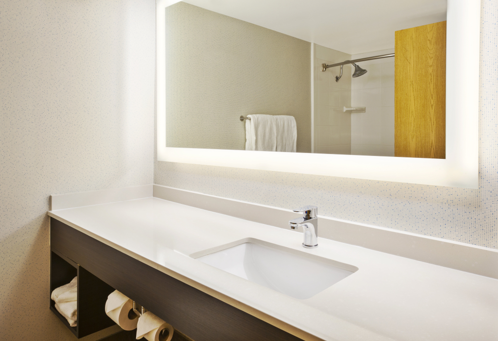 Holiday Inn Express & Suites Chicago-Midway Airport by IHG