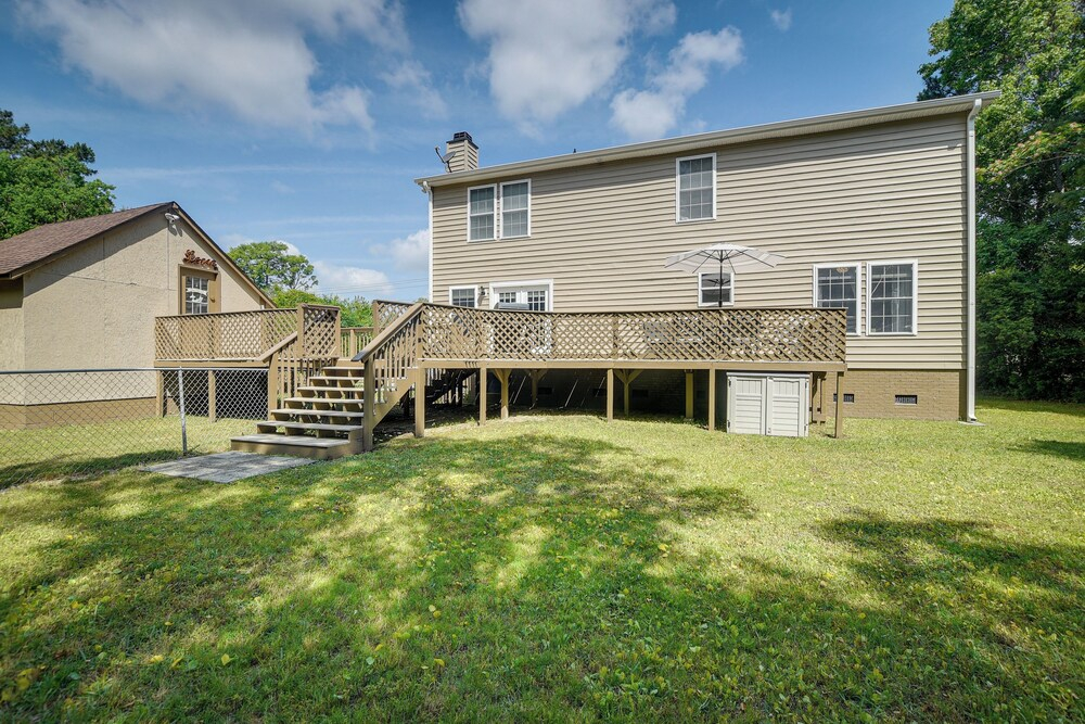 Group-friendly Myrtle Beach House w/ Deck